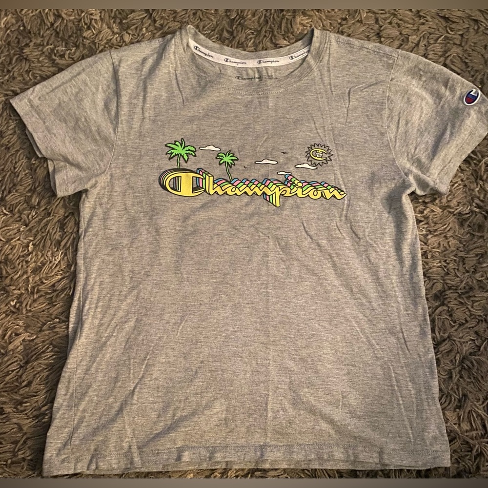 Women’s Champion tshirt size xs